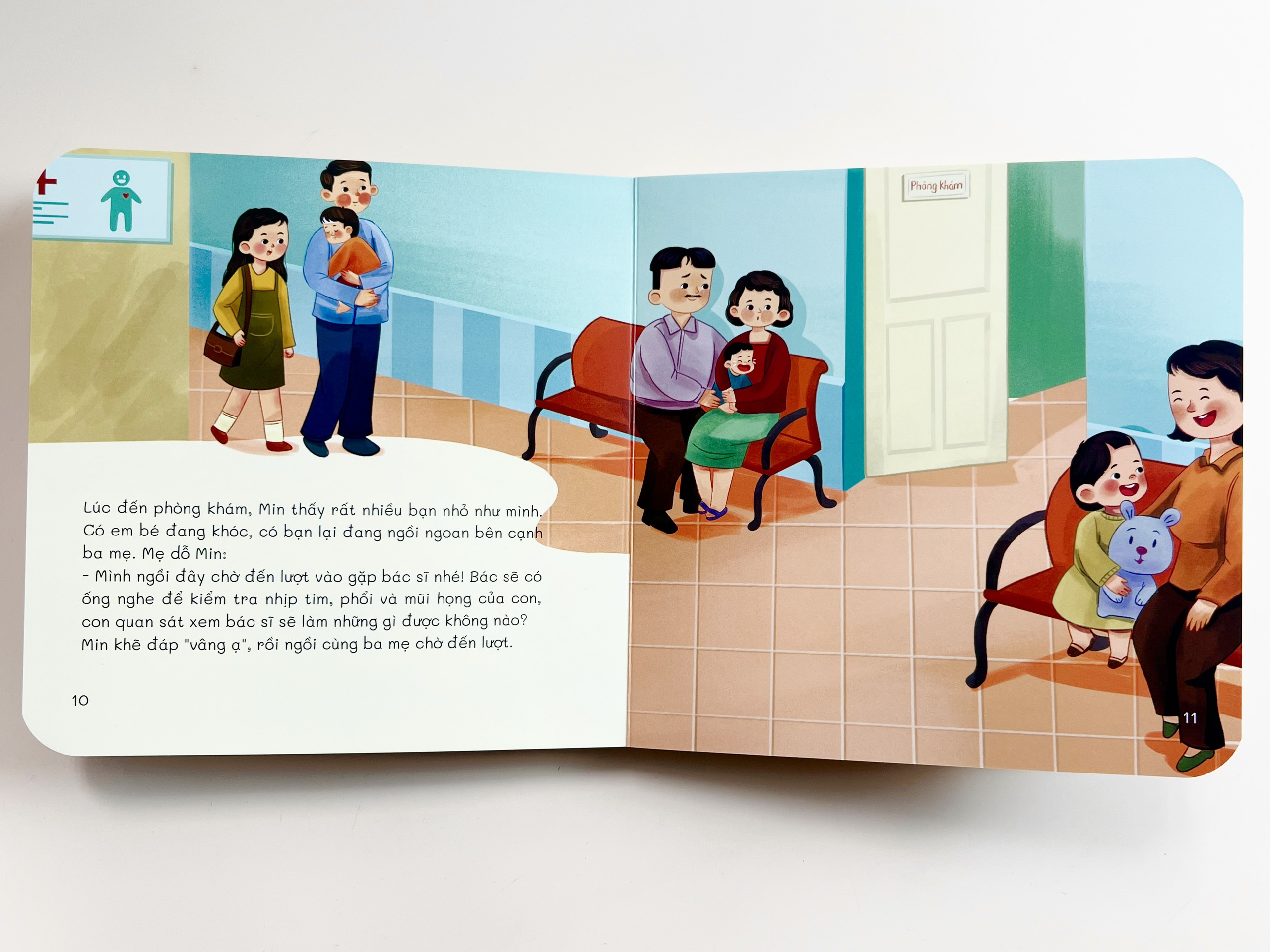 Bộ Sách Kỹ Năng Mềm Cho Bé - Bé Học Ứng Xử - LionBooks - Bộ 4 Cuốn Giấy Bồi Cứng