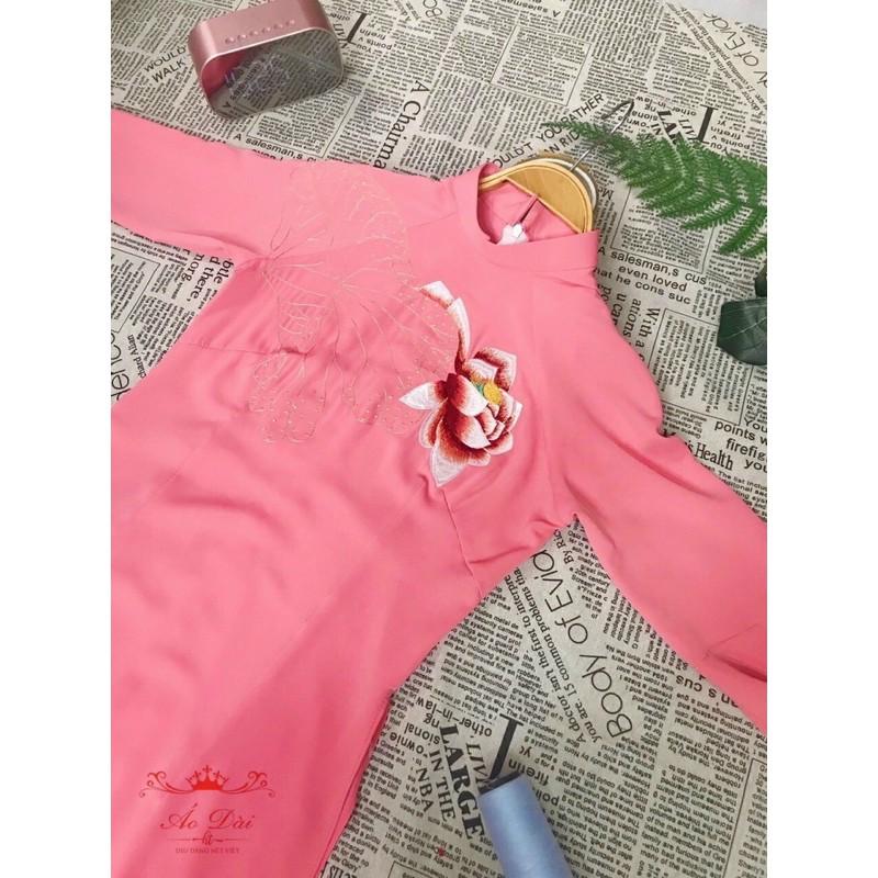 Áo dài sen truyền thống