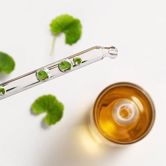Bộ 4 SP Dịu Da Mụn, Phục Hồi Da Skin1004 Madagascar Centella