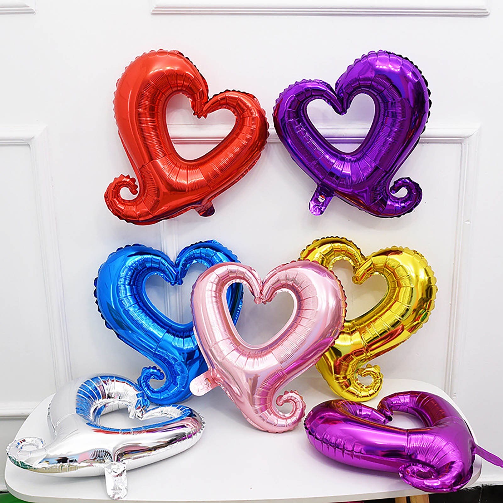 Bong Bóng Hình Trái Tim Trang Trí Tình Yêu Love Valentine Lễ Cưới Kiểu Tim Móc Rỗng Tráng Nhôm