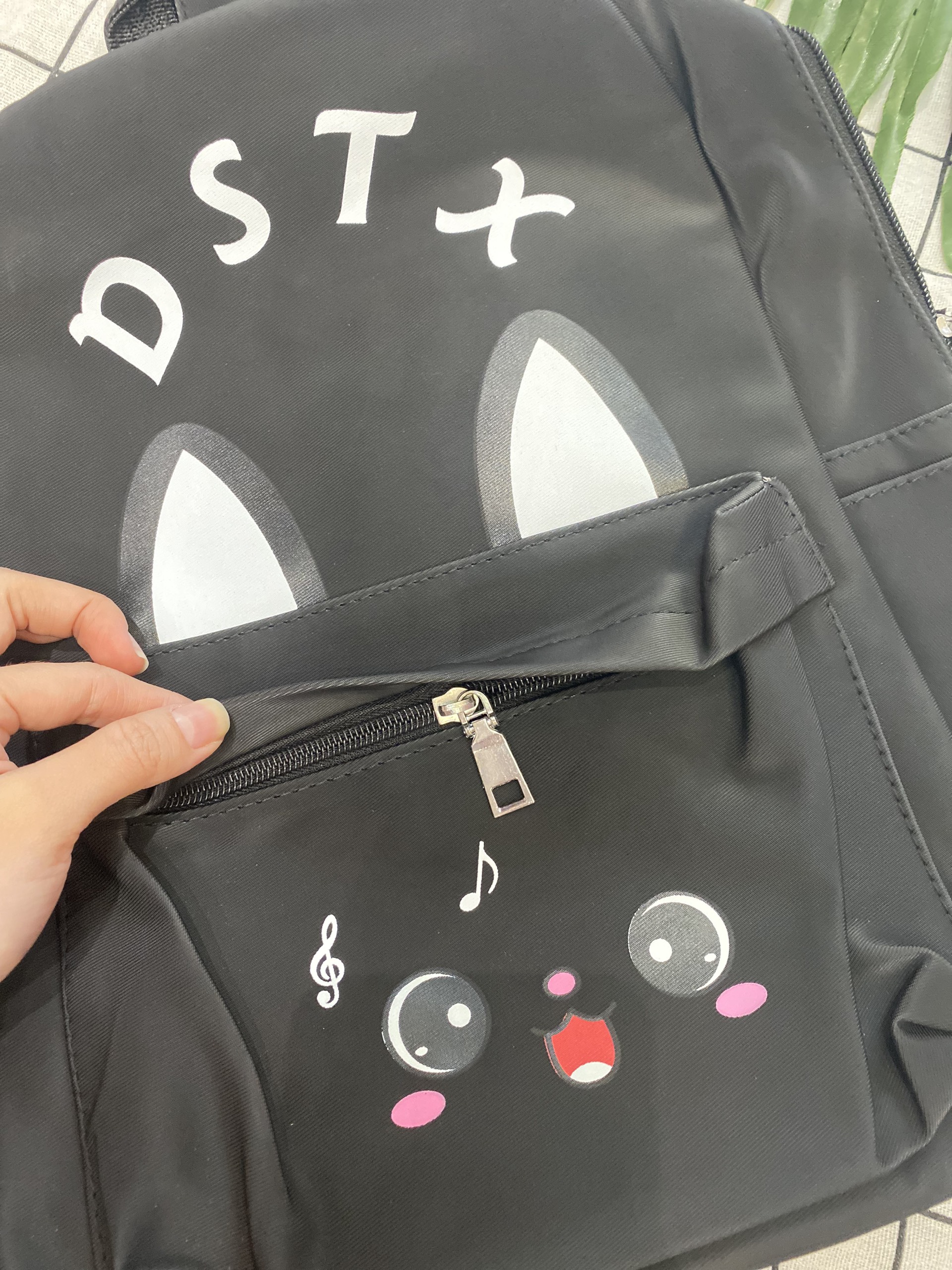 Balo Teen vải dù màu đen hình tai Thỏ DSTX xinh xắn - - HT1121979