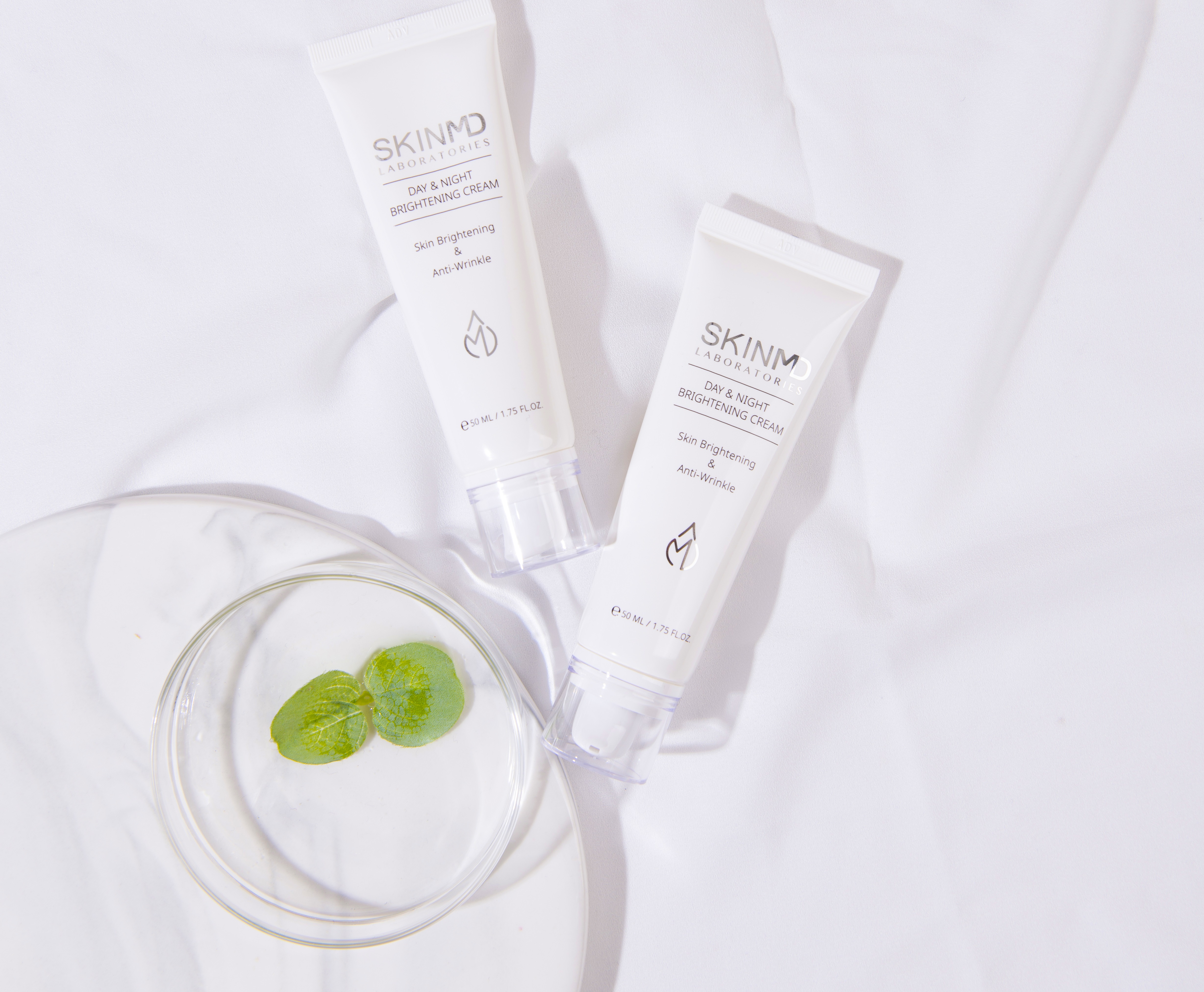 Kem Dưỡng Trắng Da Skinmd Day & Night Brightening Cream 50ml