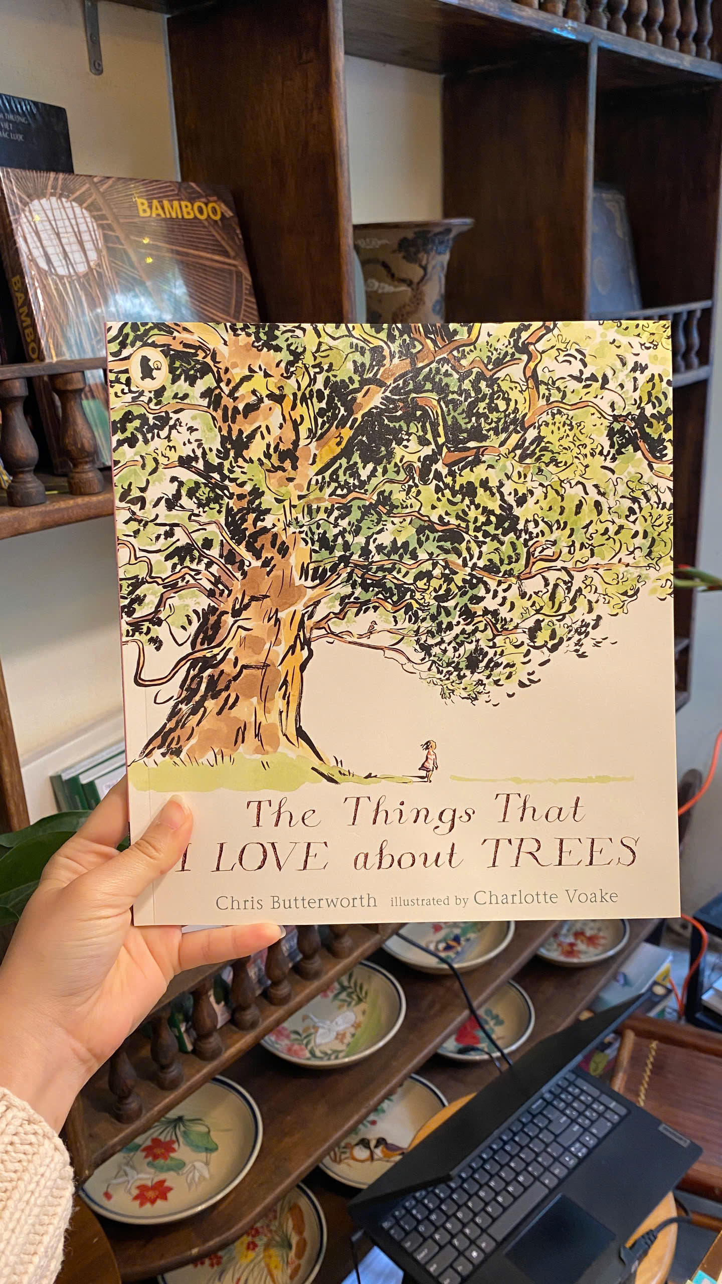 Sách - The Things That I LOVE about TREES by Chris Butterworth | Children's English Picture Book