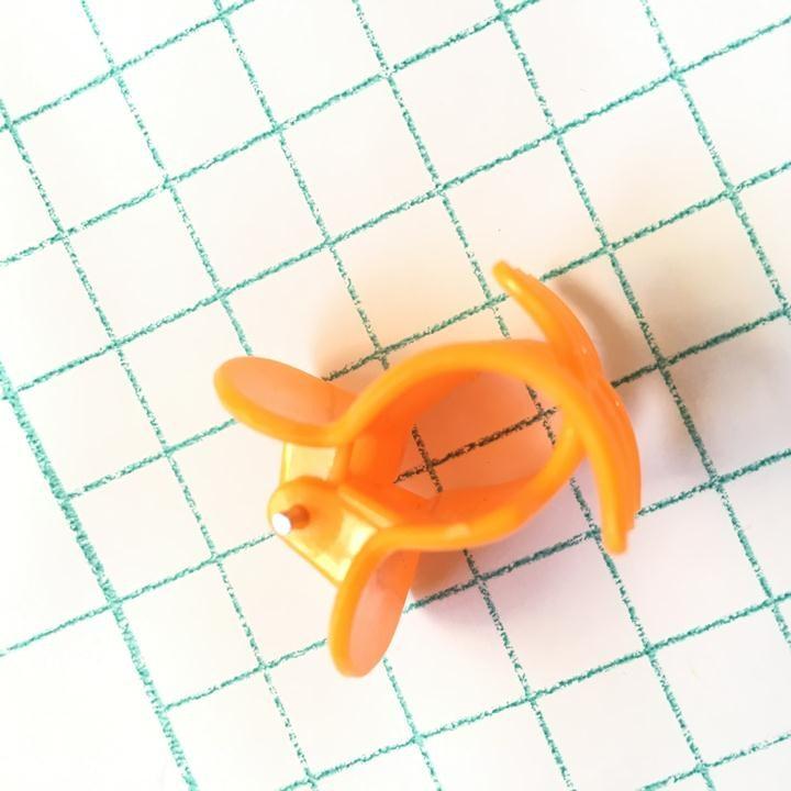 Set 50 cái kẹp hình con bướm to 2cm màu cam, chất lượng cao dùng để kẹp cành cây, cành hoa lan.