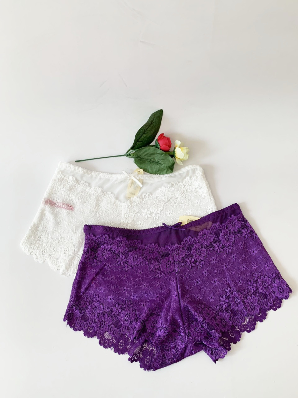 Set 10 quần lót đùi ren có nơ màu ngẫu nhiên