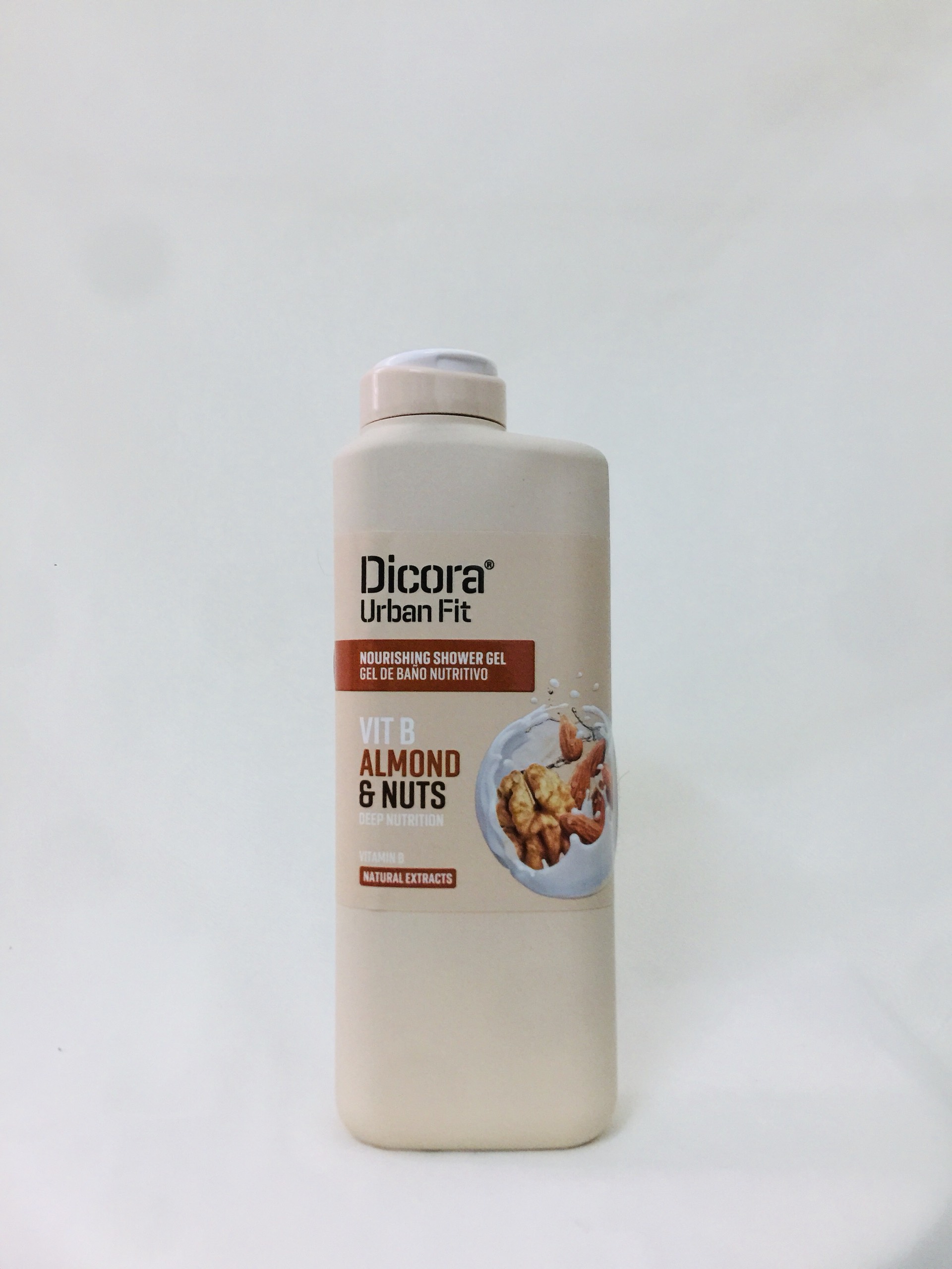 Sữa tắm dưỡng da Dicora Urban Fit almonds &amp; nuts vitamin B hạnh nhân &amp; các loại hạt giúp tăng cương độ ẩm 400ml