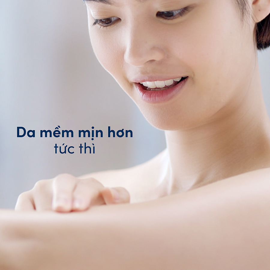 DOVE Sữa Tắm Serum Da Nhạy Cảm 500G