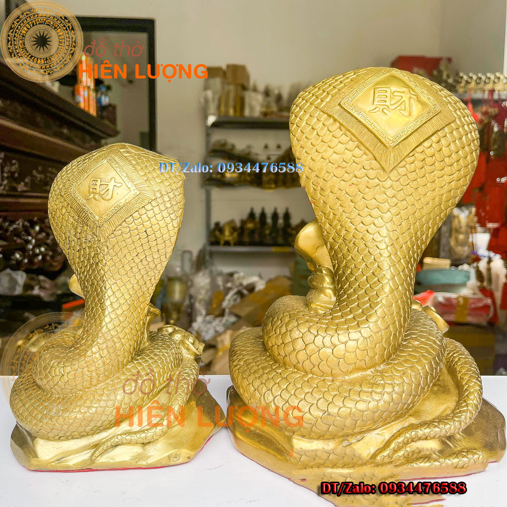 Tượng Rắn Hổ Mang Quấn Hoa Hồng Bằng Đồng Thau Nguyên Chất Cao 22cm Và 35cm - Linh Vật Phong Thủy