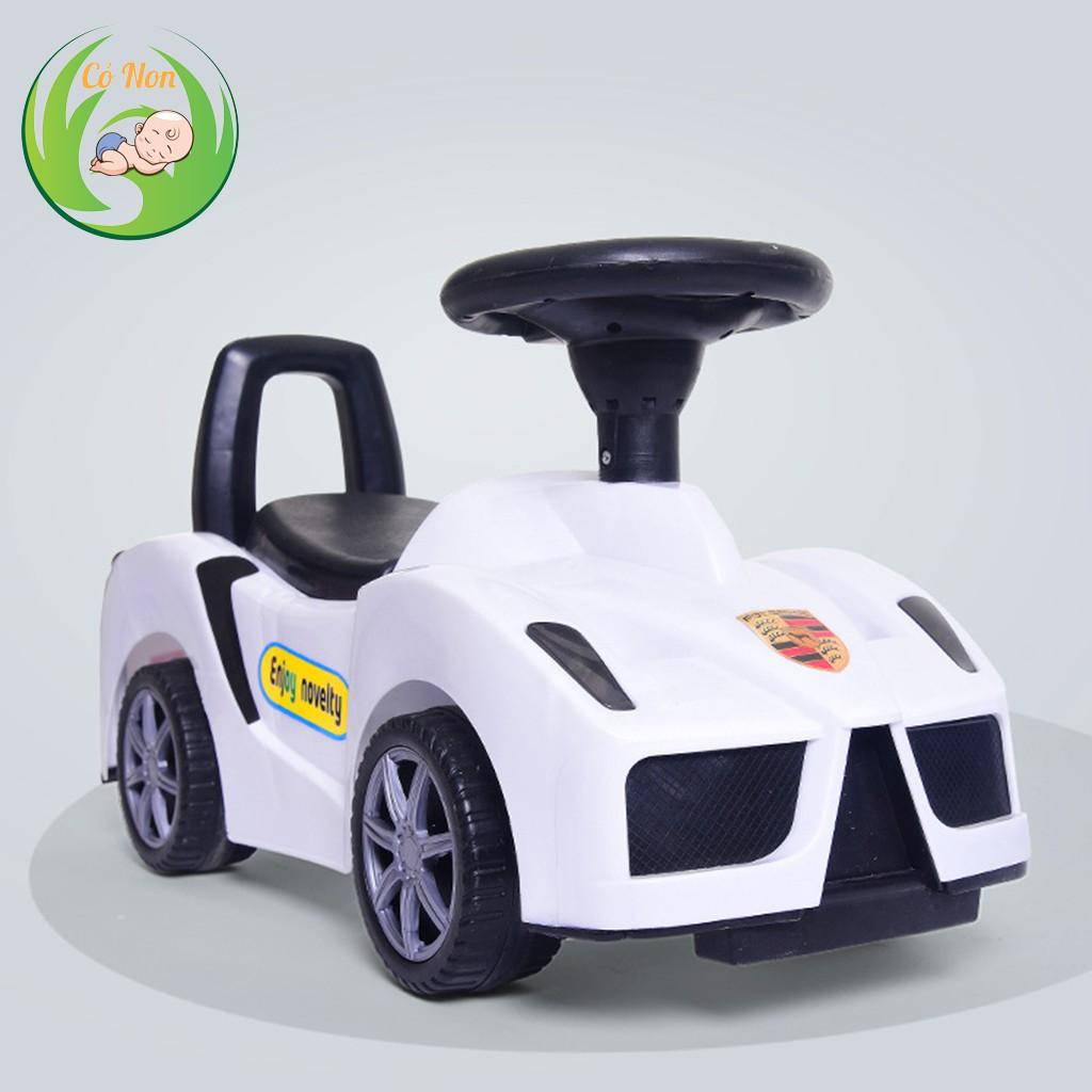 Xe chòi chân cho bé hình ô tô Ferari có nhạc và đèn