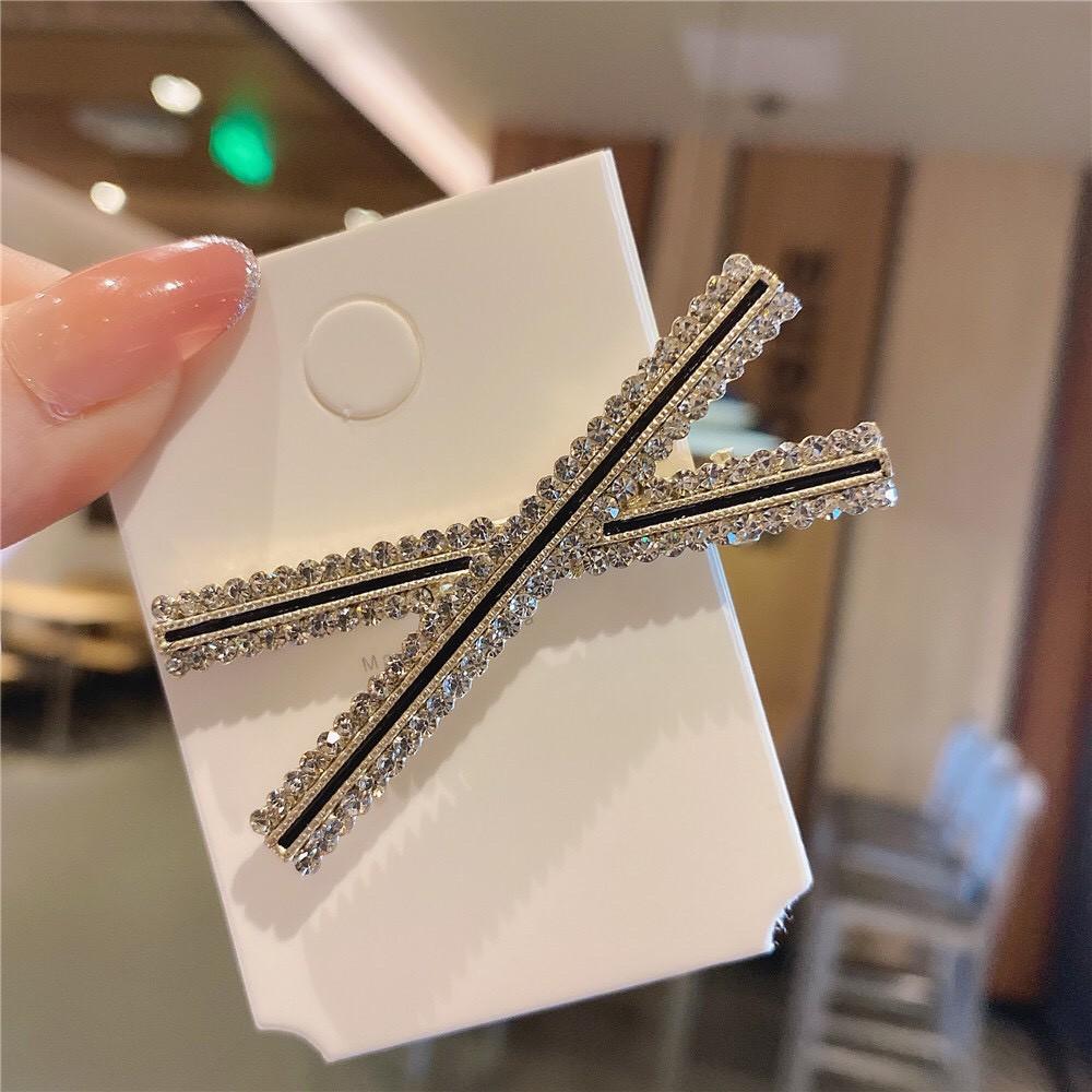Kẹp mái đính đá và ngọc trai giả phong cách dễ thương Hàn Quốc Tatitava