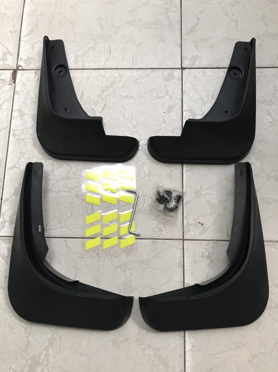 Bộ chắn bùn bánh xe Chevrolet Cruze 2009-15