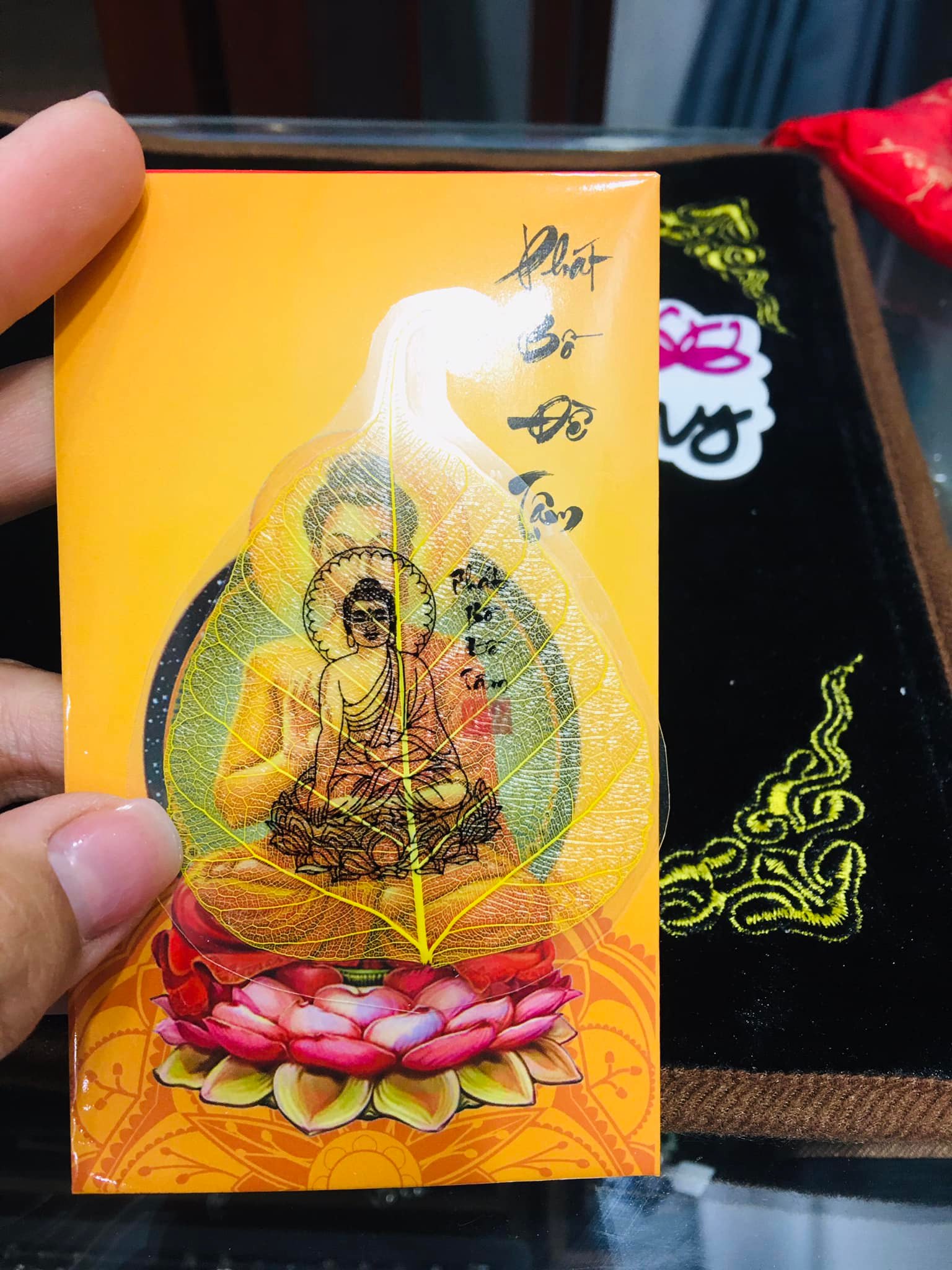 Lá Bồ Đề Vàng Phong Thủy