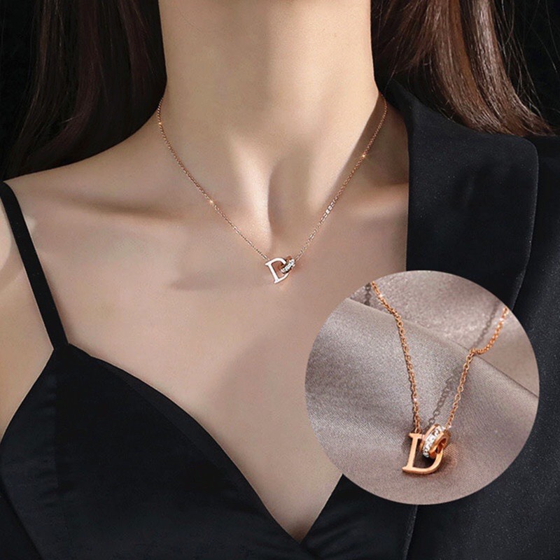 Dây chuyền titan nữ chữ D cực xinh D96