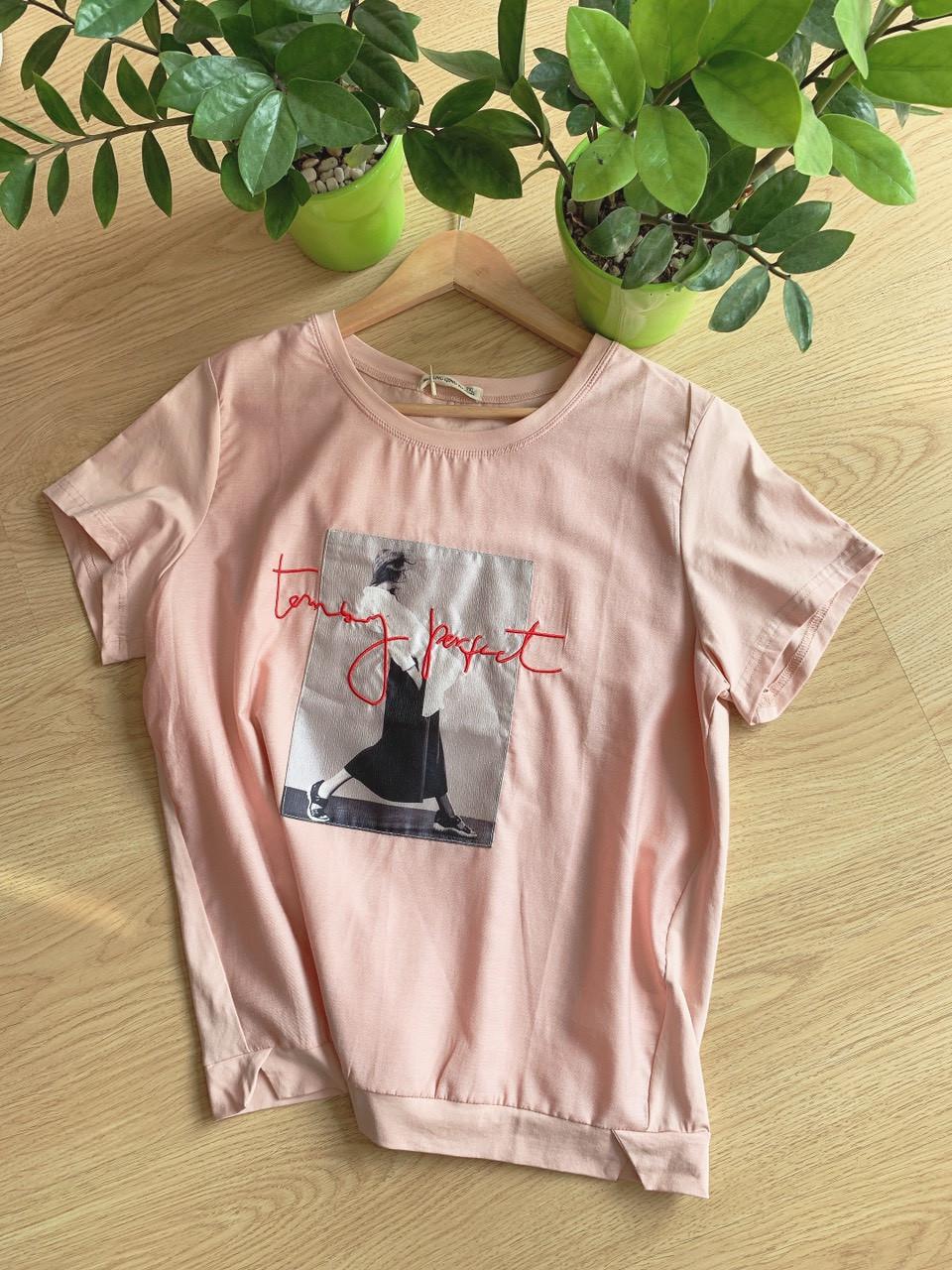 Áo thun bo lai mịn đẹp, form chuẩn hình cô gái