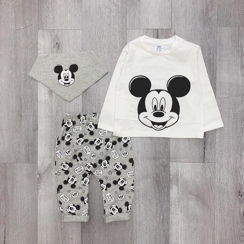 Bộ mickey kèm yếm