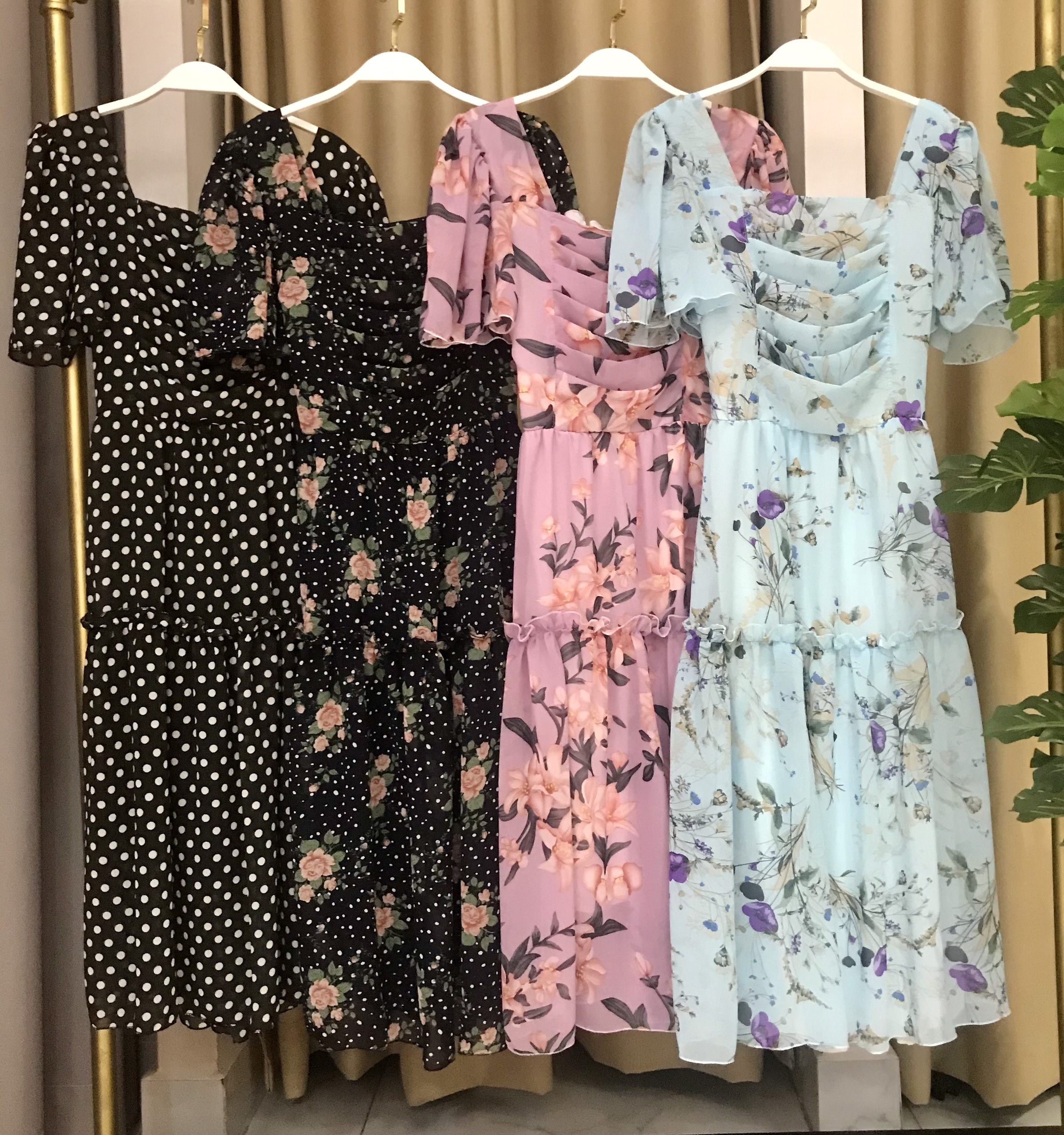 Váy đầm nữ công chúa,Váy voan hoa bi xếp ly ngực ,chất voan nhẹ mát tay cánh tiên lưng chun ở sau có độ co giản dễ mặt V013