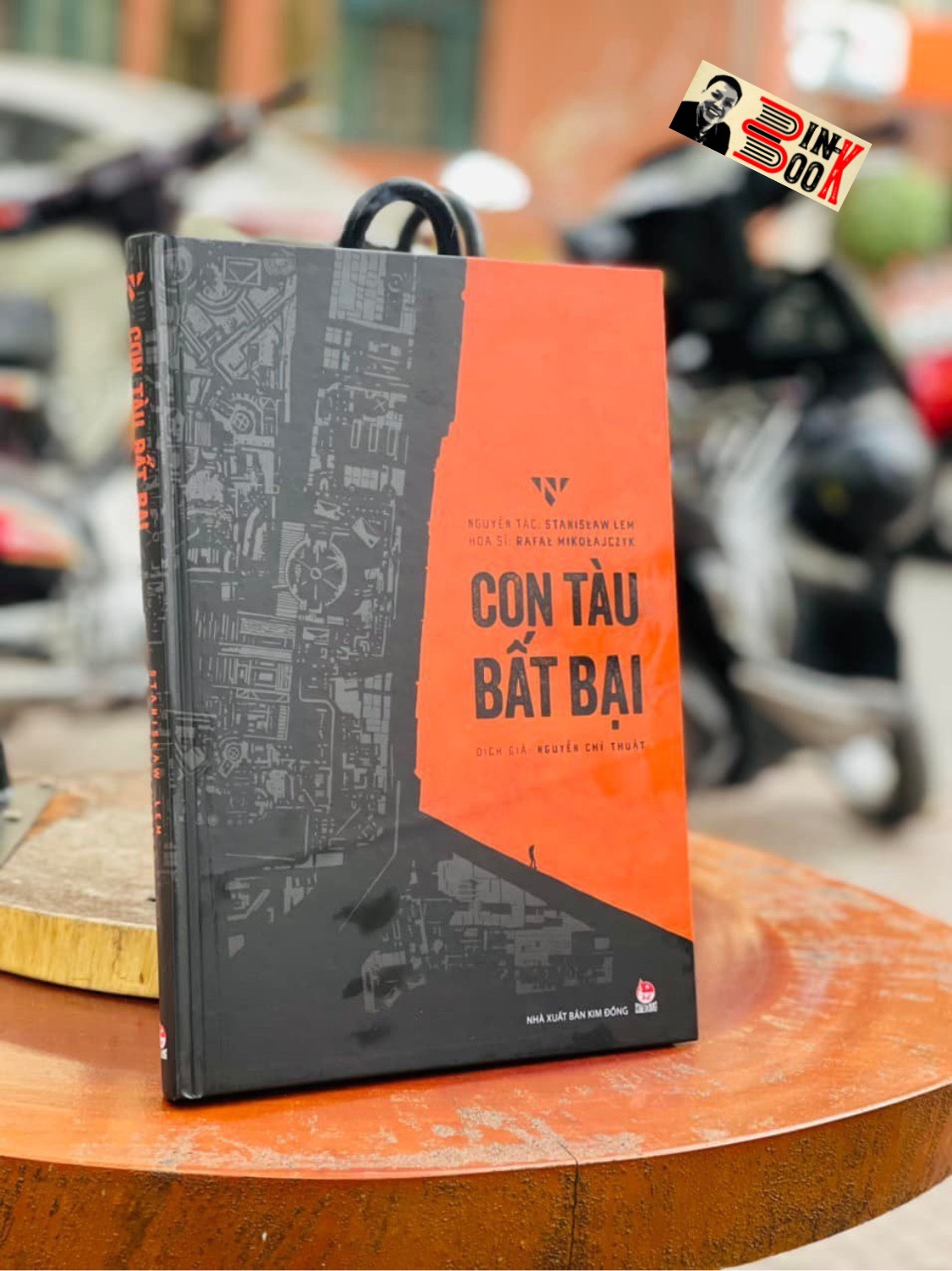 Con Tàu Bất Bại - Nxb Kim Đồng - 