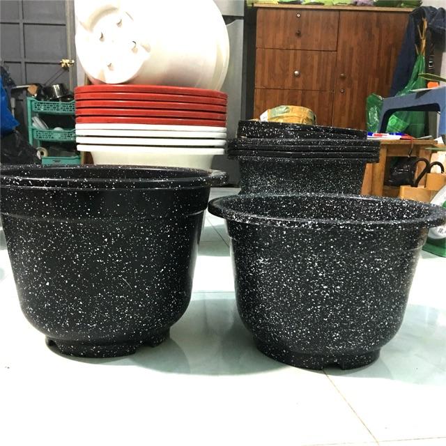 Chậu Hoa Nhựa, Chậu Nhựa Đá Đen Tròn Cao có chân