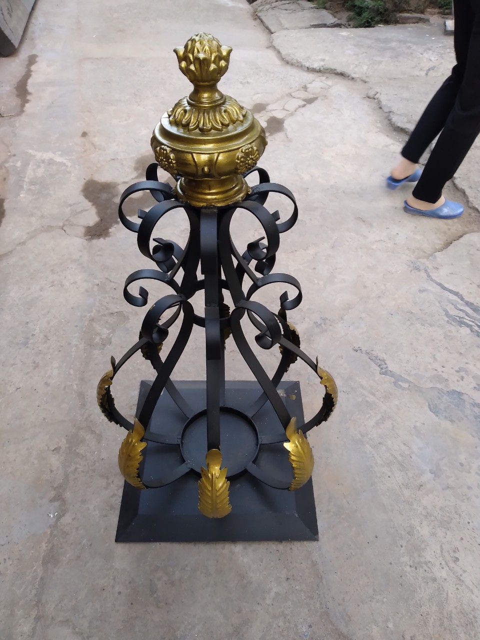 Trụ cổng sắt trang trí