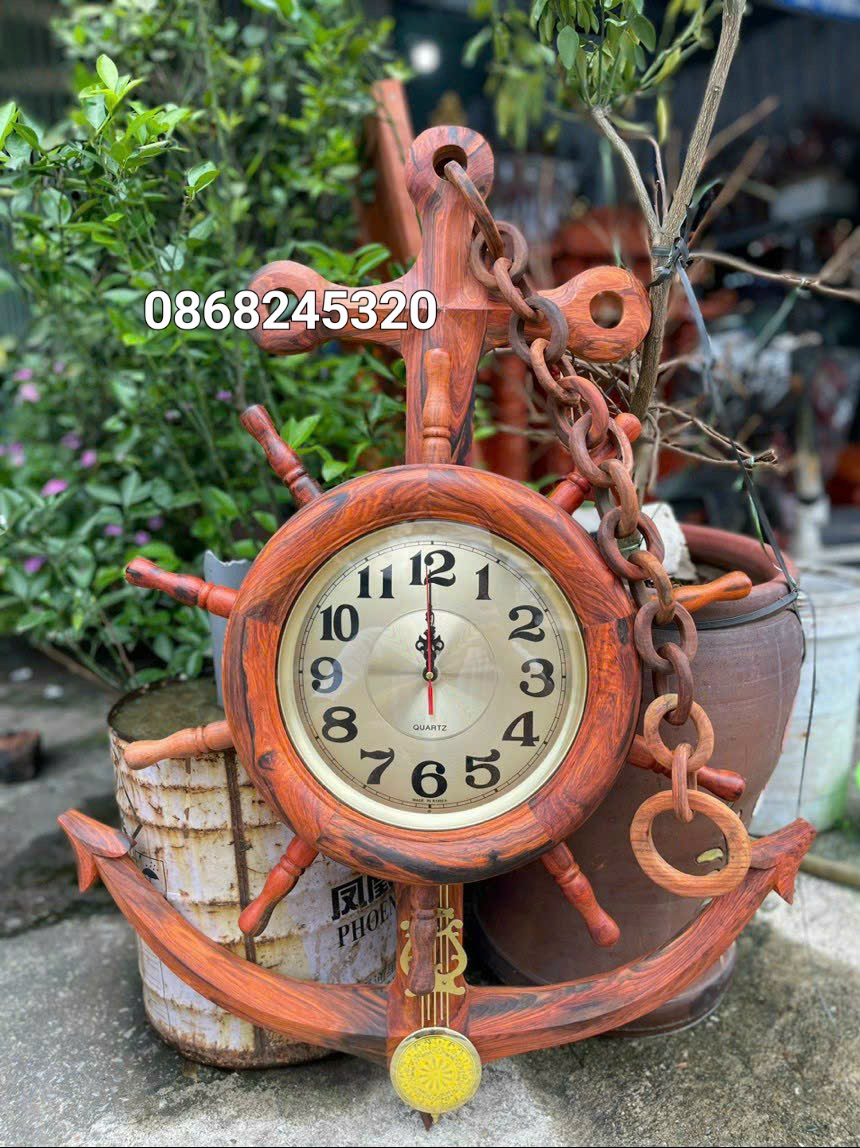 Đồng hồ mỏ leo quả lắc bằng gỗ trắc đỏ đen đẹp long lanh kt 90×70cm