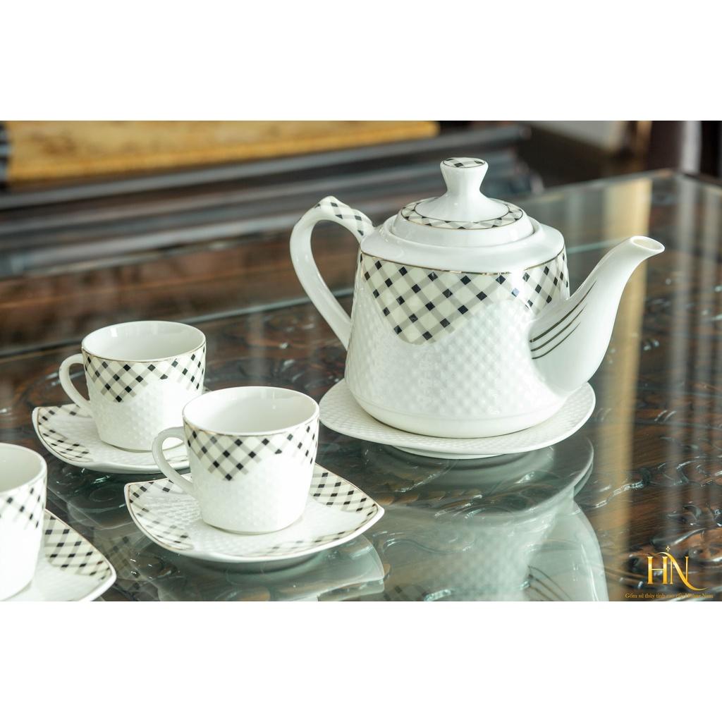 ( TẶNG KHAY VÀ ĐĨA LÓT)Bộ ấm chén gốm sứ cao cấp Camellia họa tiết nổi kiểu dáng cổ điển lịch lãm