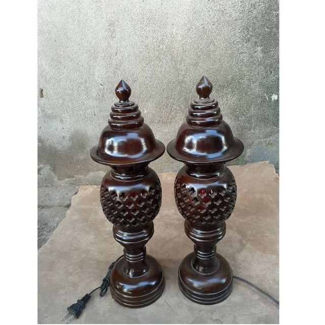 Cặp đèn thờ gỗ cao 41cm