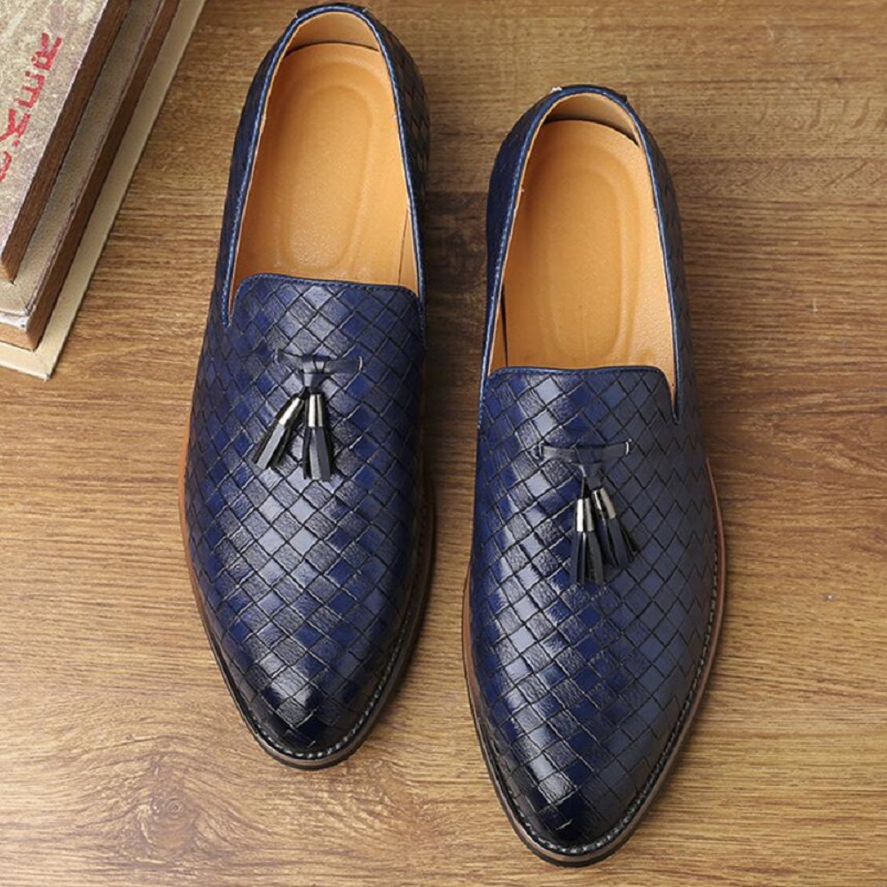New style casual footwear single shoes fashion tassel lazy shoes peas shoes large size loafers men's shoes