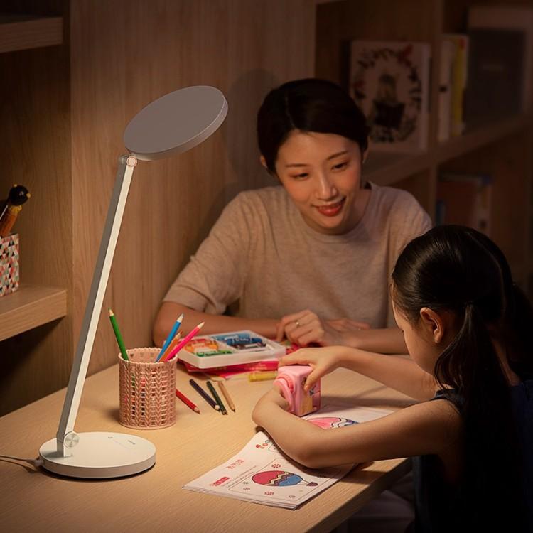 Đèn để bàn bảo vệ mắt Baseus Smart Eye Series Full Spectrum Eye-protective Desk Lamp