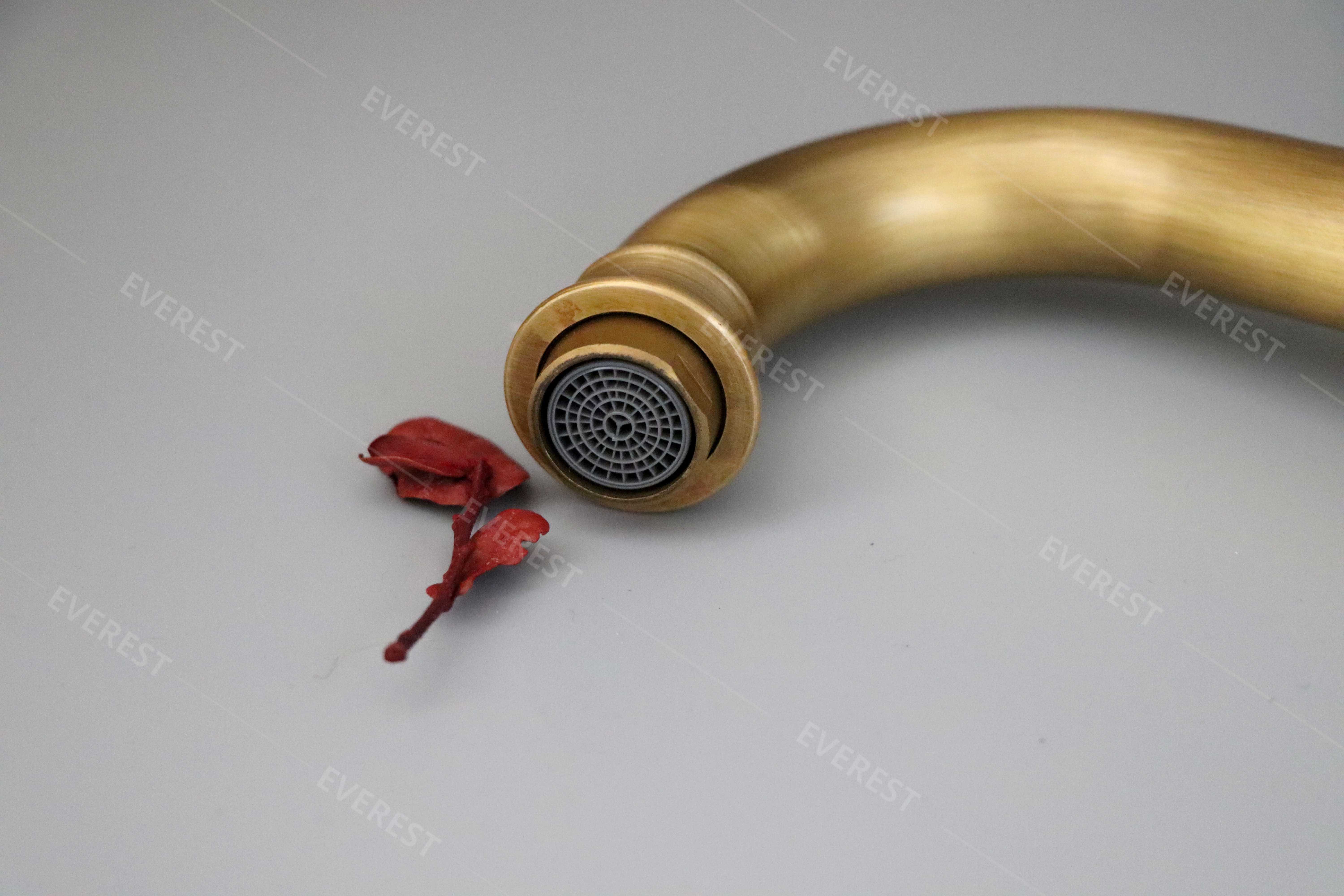 Vòi lavabo bằng đồng EVEREST EV-3017