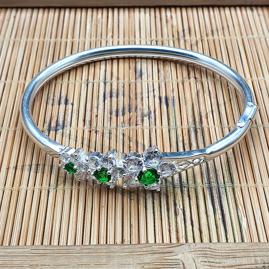 Vòng Tay, Lắc Tay Nữ Dạng Kiềng Tam Hoa Đá Xanh Bạc S925 BẠC HIỂU MINH LTU305S