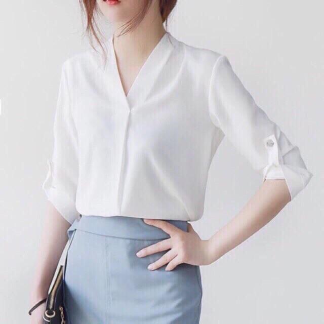 ÁO CỔ V TAY LỠ