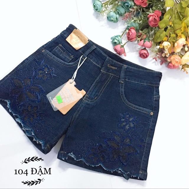 Quần jean sọt thêu hoa có đính cườm
