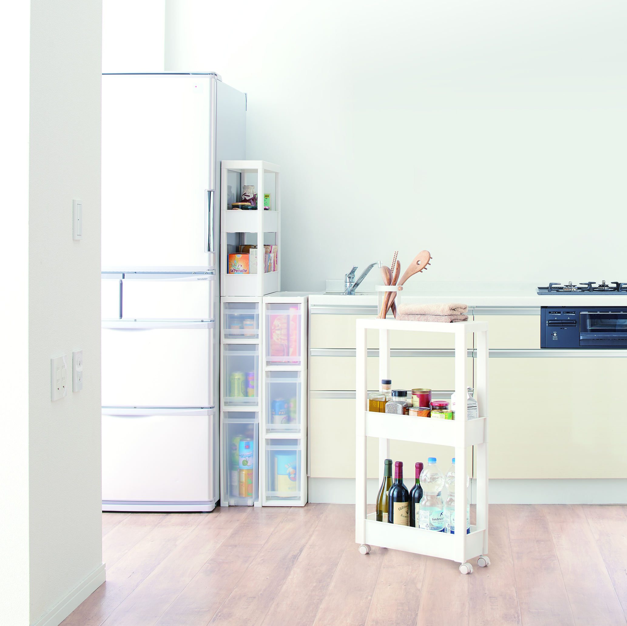 Kệ Nhựa Nhỏ Đa Năng 3 Tầng TENMA, Có Bánh Xe W-002S