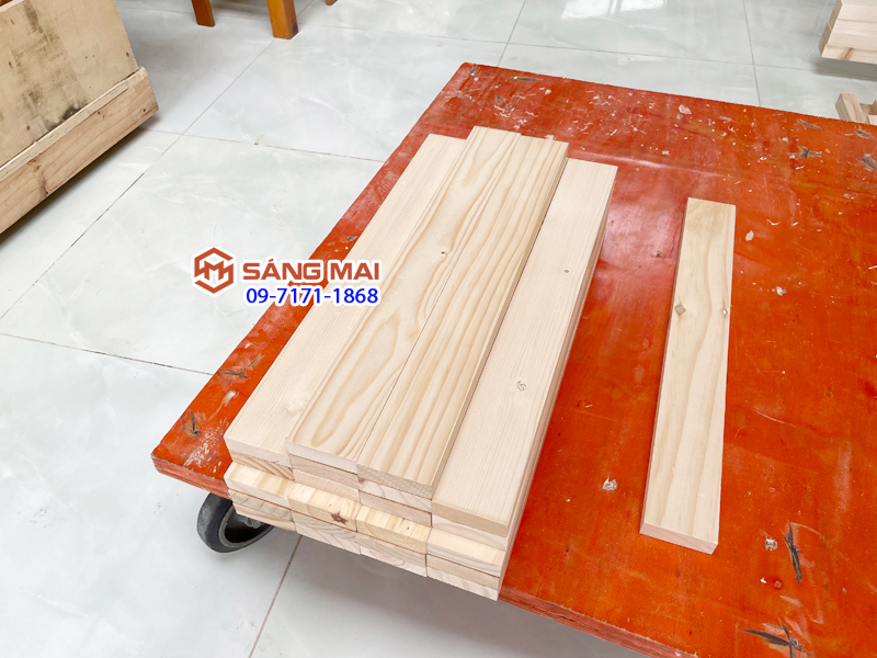 Thanh gỗ thông 2cm x 6cm x dài 50cm + láng mịn 4 mặt