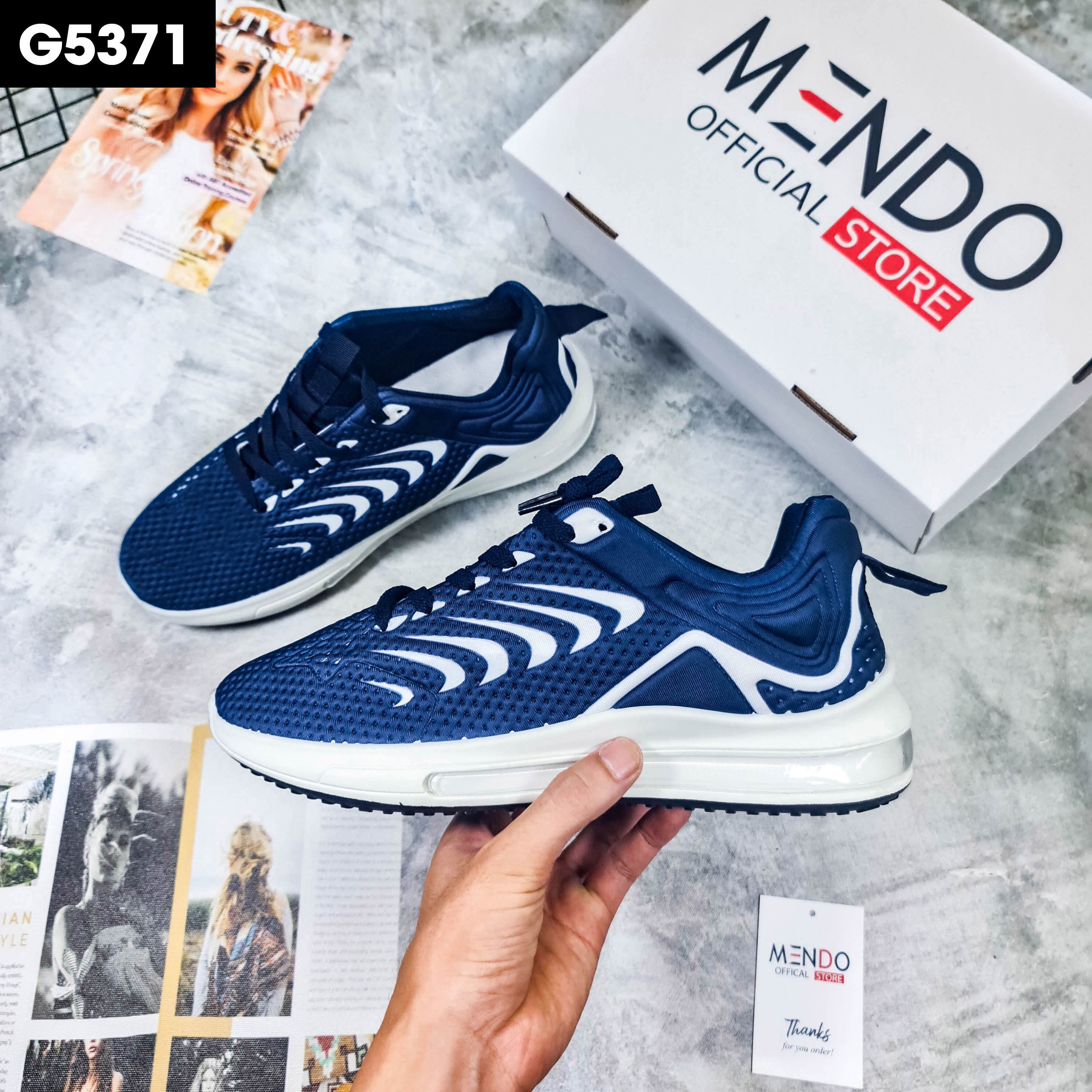 Giày Thể Thao Nam MENDO - Giày Sneaker Màu Trắng - Xanh Than, Giày Thể Thao Họa Tiết Dấu Phẩy Đơn Giản  - G5366