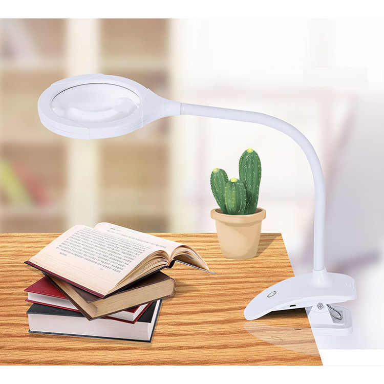 Kính lúp cảm ứng chạm để bàn 15 hạt đèn led siêu sáng tích hợp dạng kẹp đa năng đọc sánh báo cao cấp K3132 - Tặng 2 nút kẹp dây điện giao màu ngẫu nhiên
