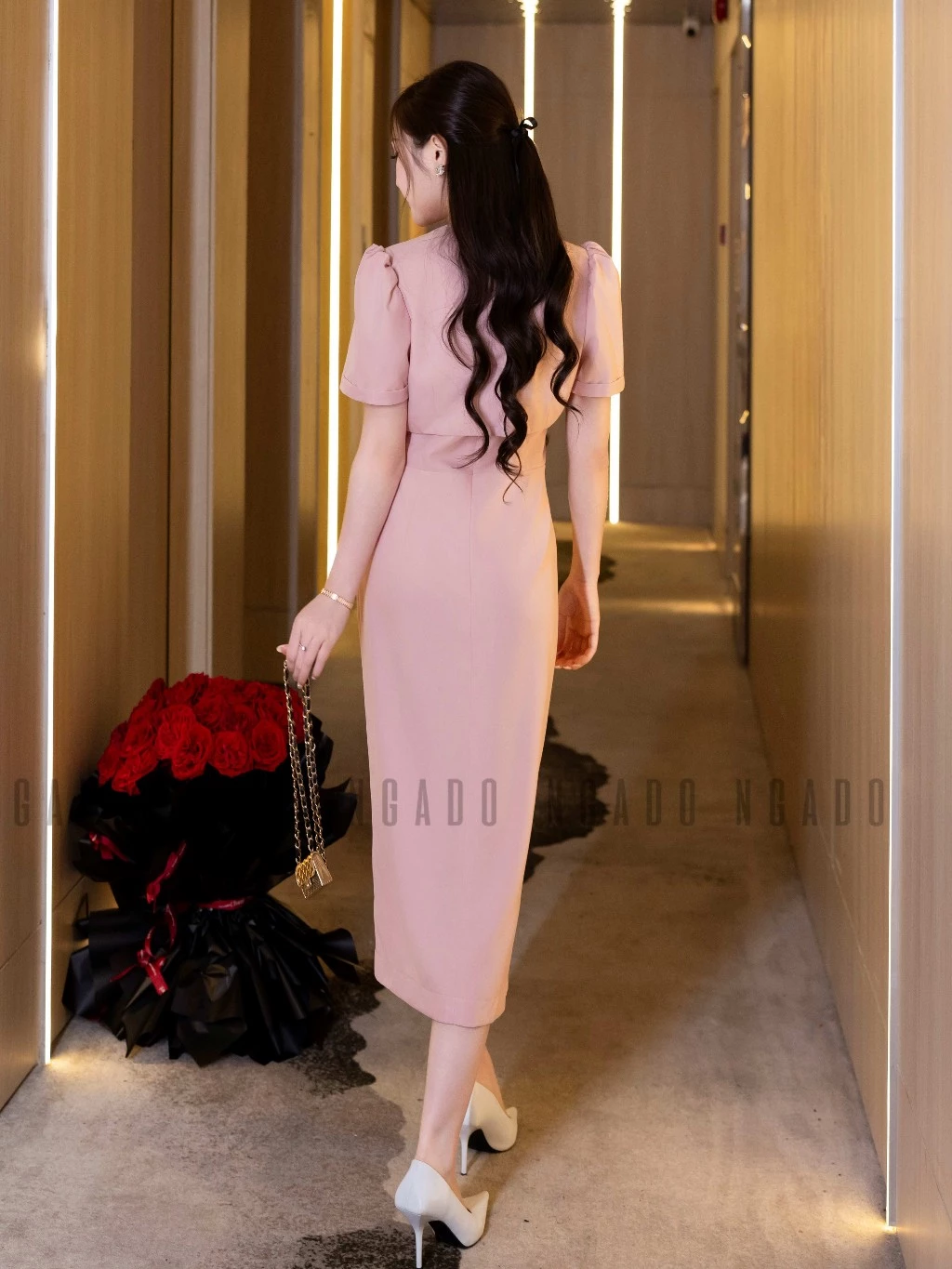 Đầm hồng xẻ vạt NGADO , đầm dự tiệc , đầm bút chì dáng dài