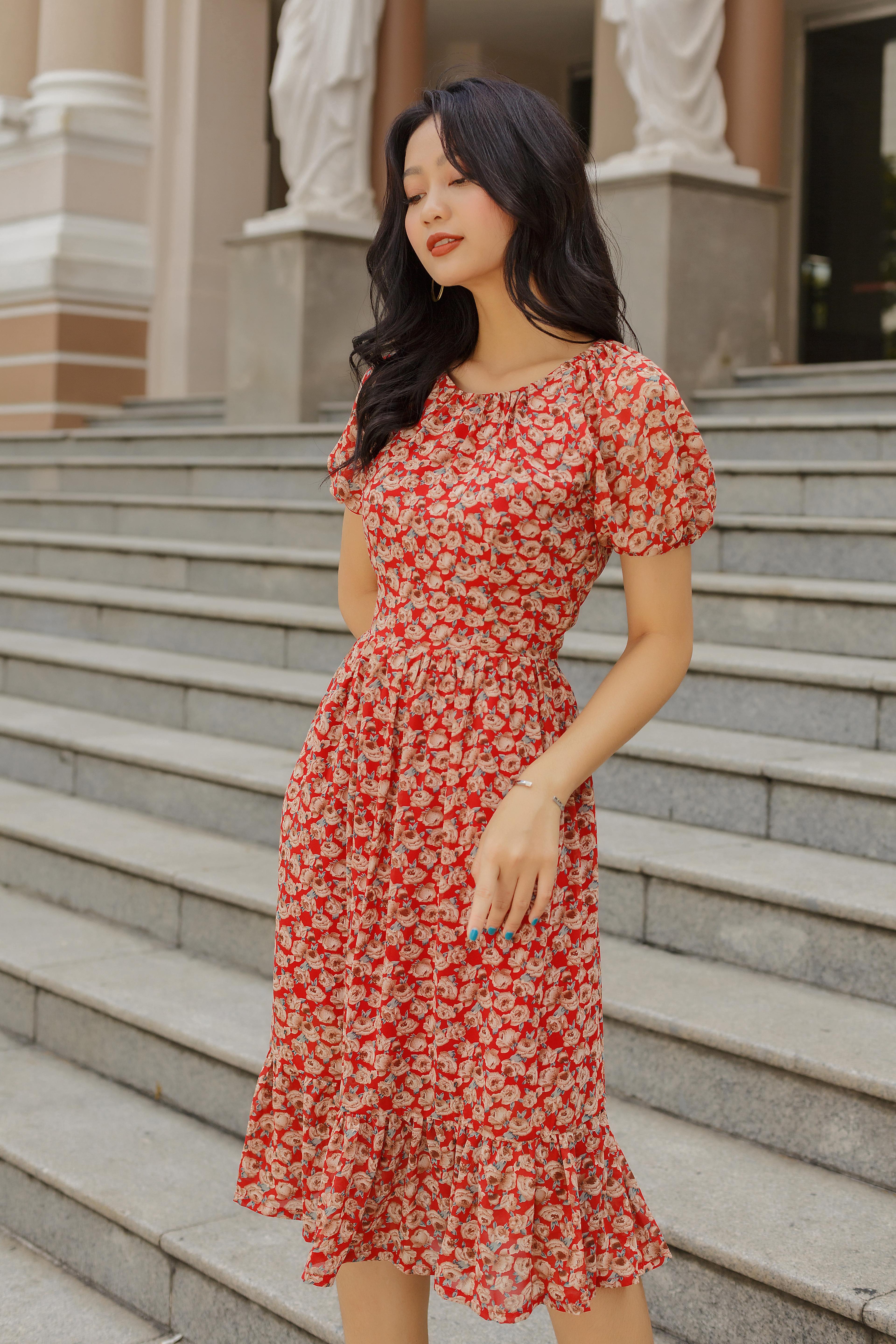 Đầm hoa tay bo