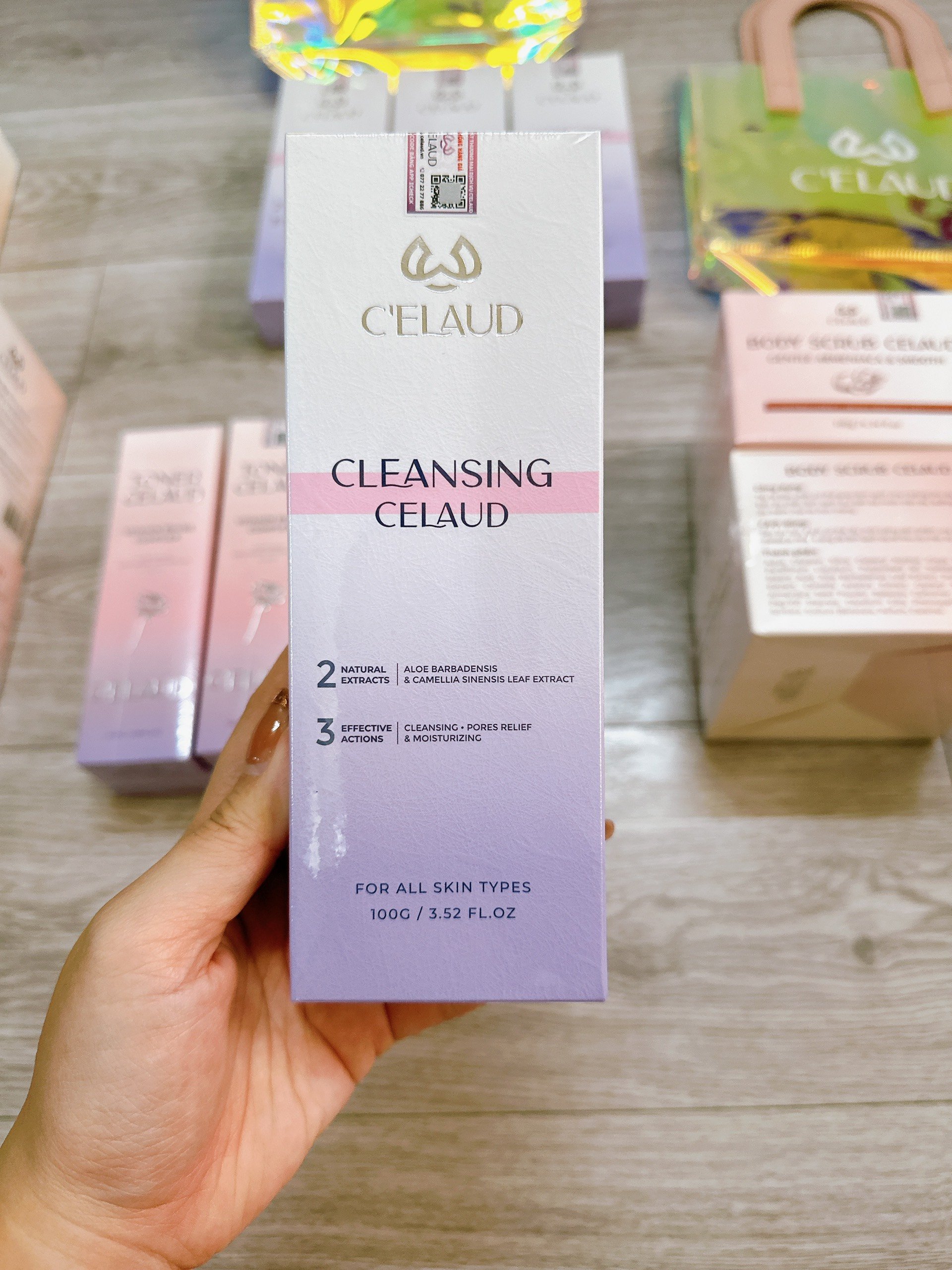 Sữa Rửa Mặt Làm Sạch Sâu Cho Da Cleansing Celaud 100ml