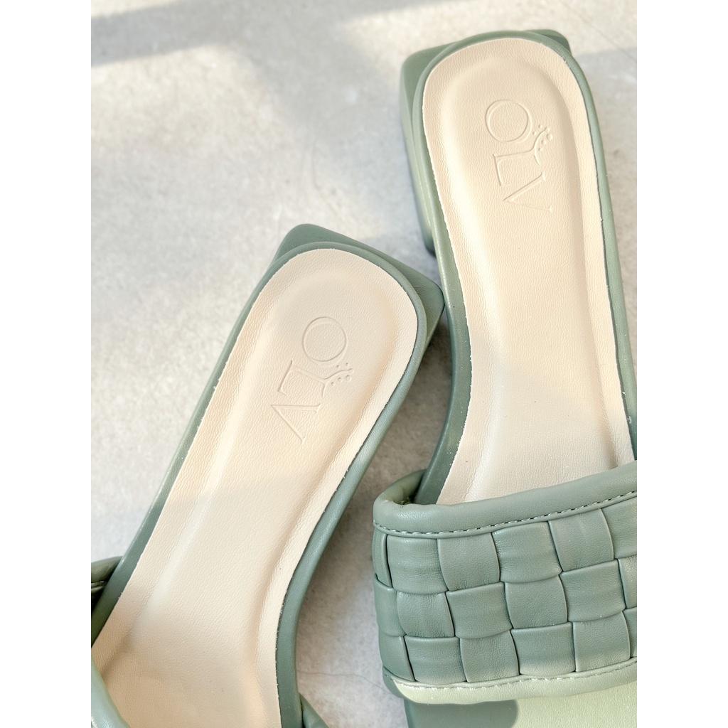 OLV - Giày Basket Weave Slide Sandals