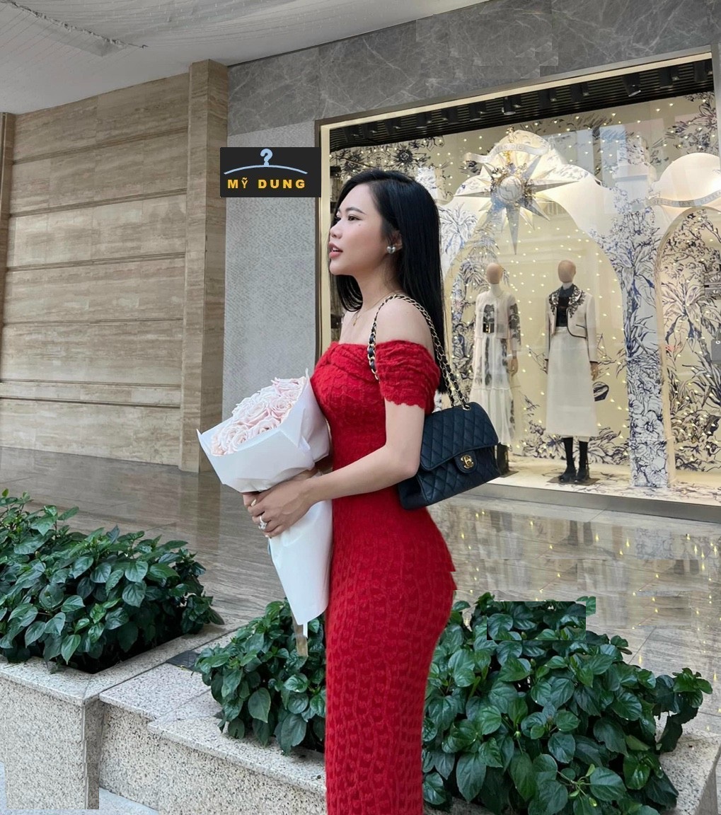 ĐẦM BODY REN TRỄ VAI NƠ CAO CẤP- CHẤT REN XÙ LÔNG NỔI SIÊU MỀM, MƯỢT- CO GIÃN CỰC ĐÃ, HÁCH DÁNG