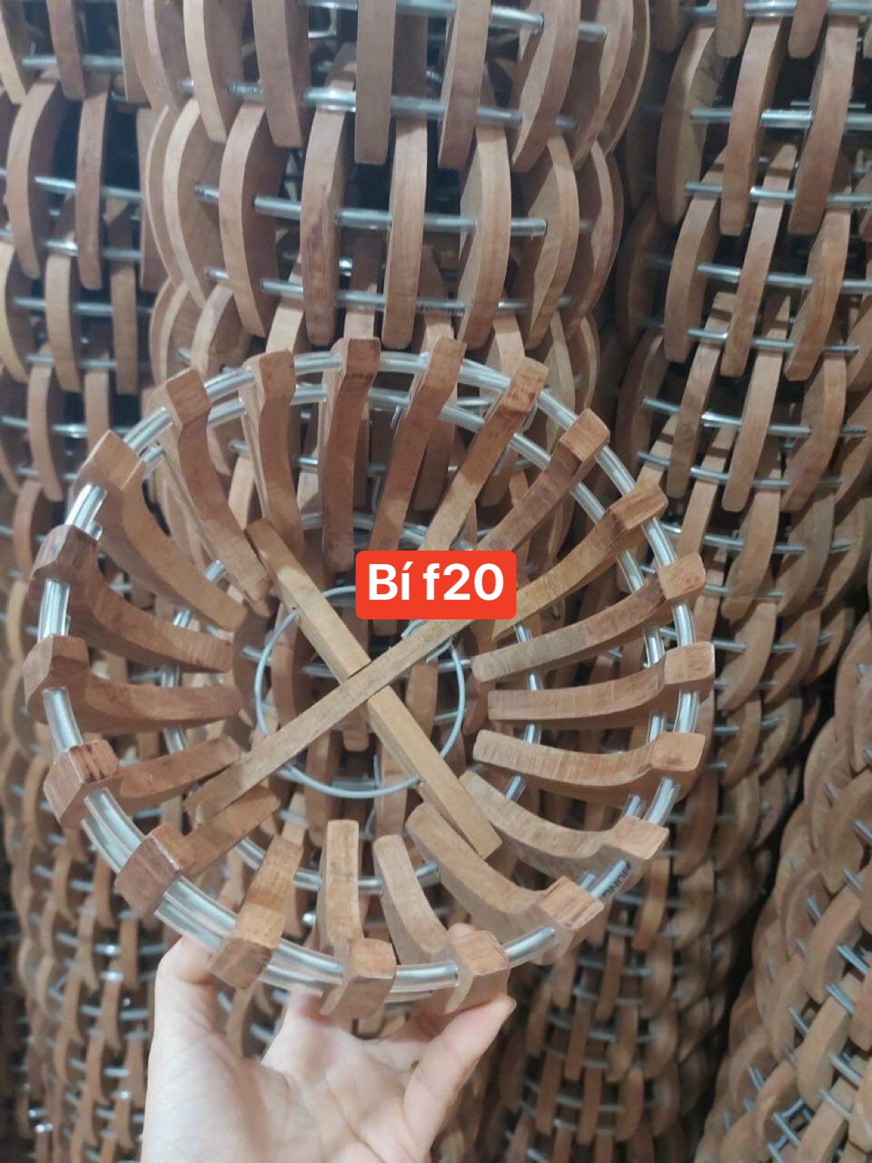 XƯỞNG - Chậu gỗ  trồng lan kiểu Bí Size 20  - tặng lưới lót chậu, móc treo
