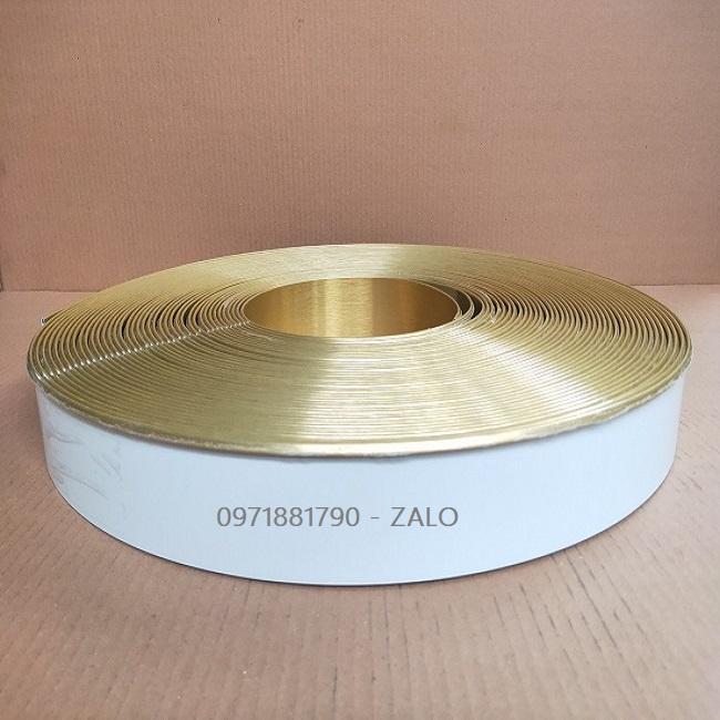 Nhôm uốn chân chữ mầu vàng xước 1 gờ