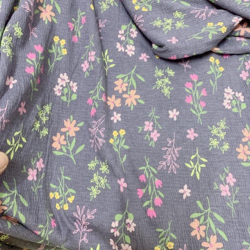 Vải thun cotton nhún hoa nhí nền tím