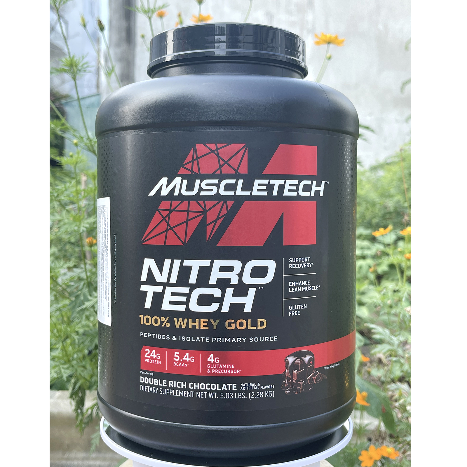 Combo Sữa tăng cơ Nitro Tech 100% Whey Gold của Muscle tech hương socola hộp 2.28kg & Bình lắc 600 ml (Màu Ngẫu Nhiên) & Áo Gym size M