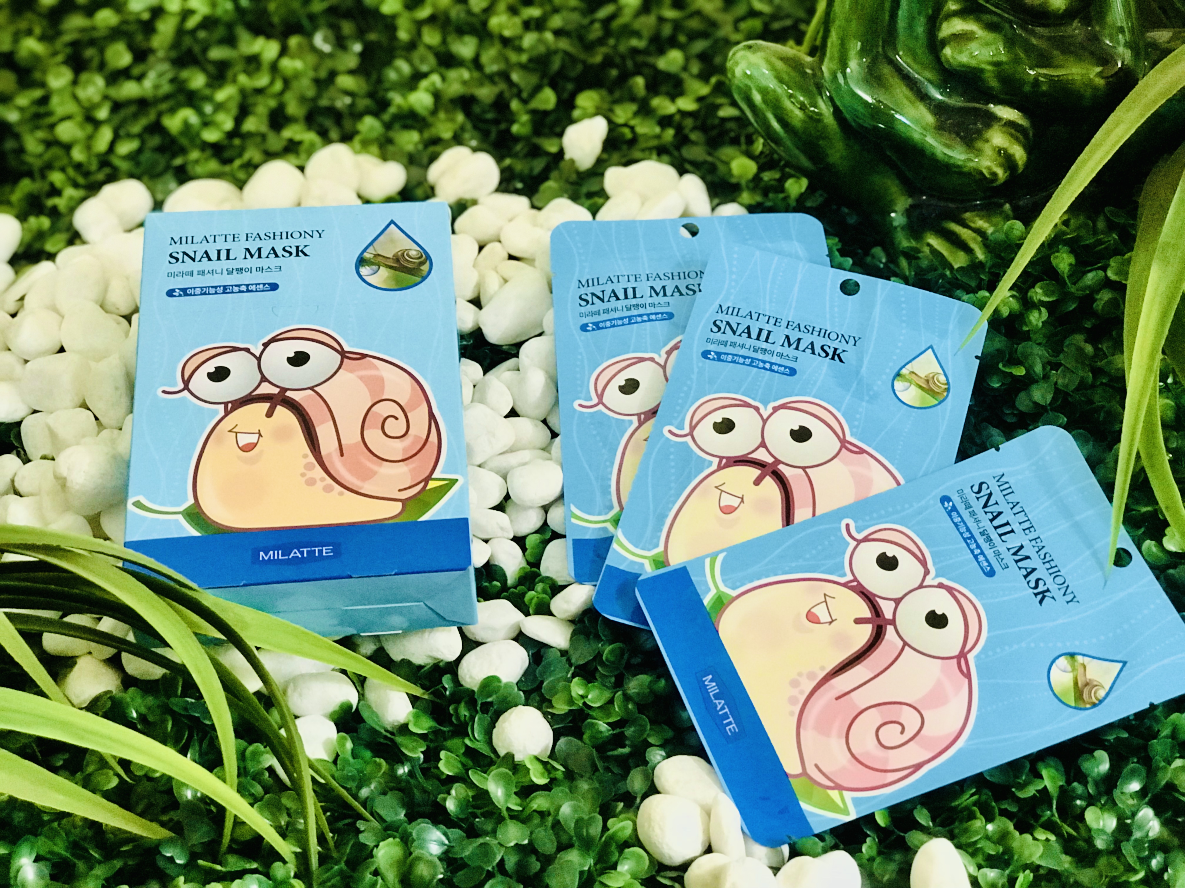 Mặt nạ dưỡng da chiết xuất từ ốc sên Milatte Fashiony Snail Mask - Hộp 10 miếng