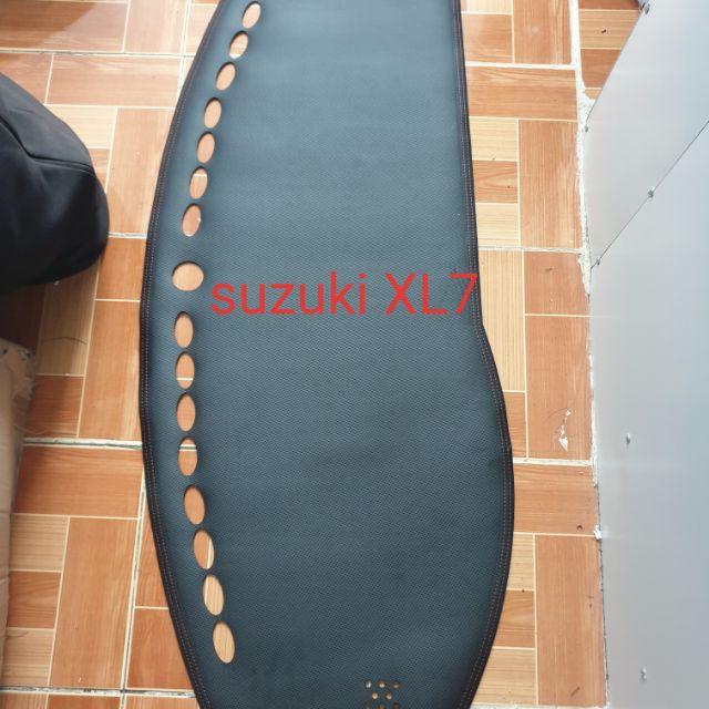 Thảm taplo Suzuki XL7 da vân Carbon cao cấp