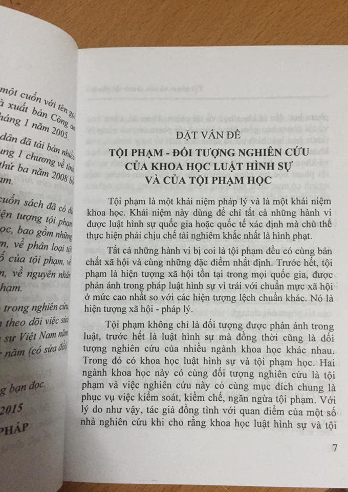 Combo: Pháp luật tố tụng hình sự với việc bảo vệ quyền con người và Tội phạm và cấu thành tội phạm