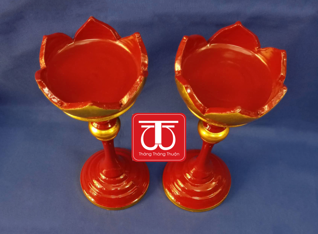 ĐÔI CHÂN NẾN GỖ SƠN SON THẾP VÀNG CAO 23CM ĐK NẾN 8CM