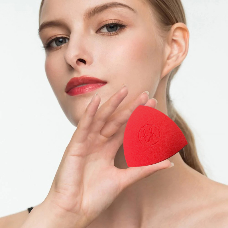 Bông Mút Tán Nền Kim Tự Tháp BH Cosmetics Red Makeup Sponge (Đỏ)